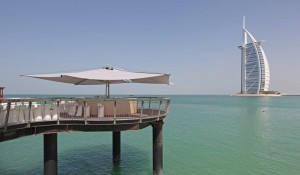 Automatisches Sonnensegel, Bar in Dubai