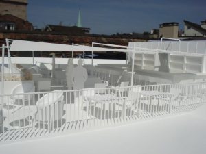 Modell Sonnensegellösung über den Dächern von Zürich