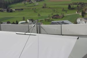 Sonnensegel am höchsten Wohnhaus der Schweiz