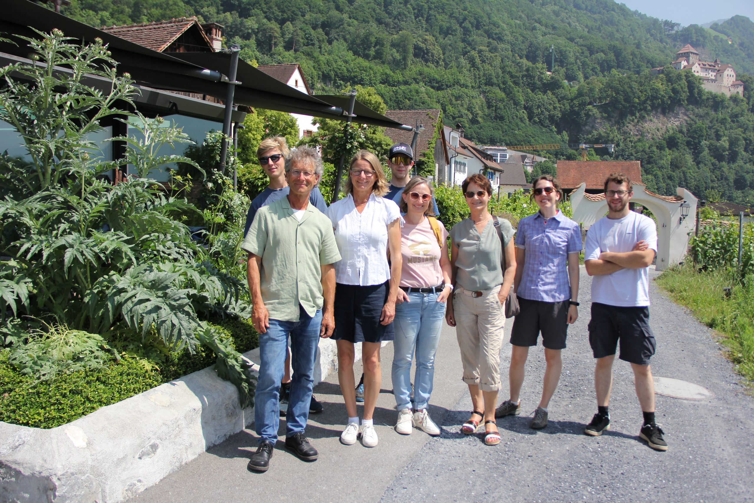 Team der Guggenberger GmbH am Geschäftsausflug 2025 in Vaduz