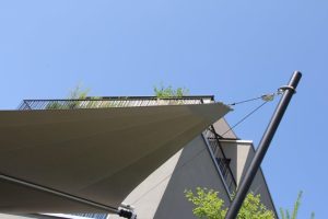 Sonnensegelstützen lackiert