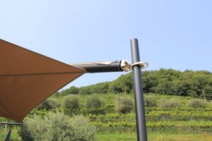 Aufrollbares Segel mit Speziallackierung